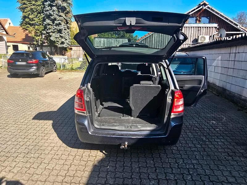 Gebraucht Opel Zafira 116 PS (85 kW) 2010 Blau Van / Kleinbus