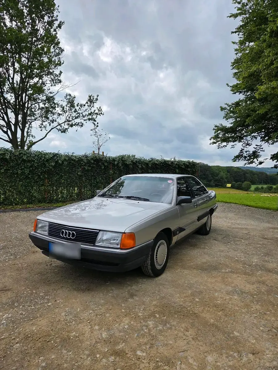 Gebraucht Audi 100 75 PS (55 kW) 1986 Gold Limousine