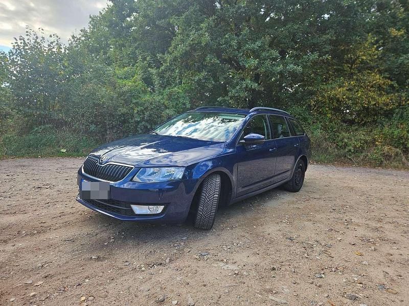 Gebraucht 2015 Skoda Octavia Ambition Kombi | 5.999 € (Superpreis) - Bild 1/4