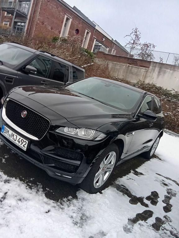 Schwarz Gebraucht 2017 Jaguar F-Pace SUV | 13.900 € (Superpreis) - Bild 1/4