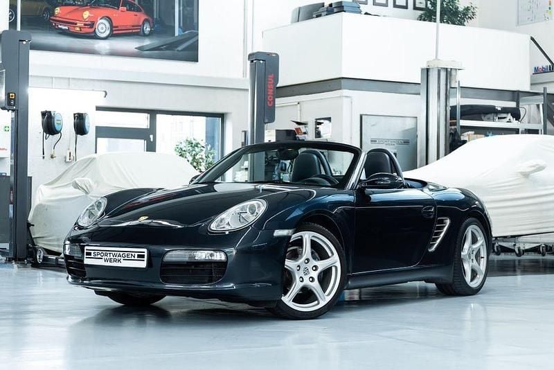Atlasgrau metallic Gebraucht 2007 Porsche Boxster Cabrio | 25.890 € (Fairer Preis) - Bild 1/4