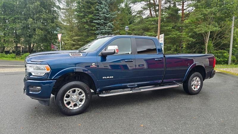 Blau Gebraucht 2022 Dodge Ram Abholung | 71.990 € (Guter Preis) - Bild 1/4
