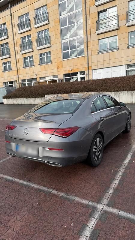 Gebraucht Mercedes CLA180 116 PS (85 kW) 2022 Grau Limousine
