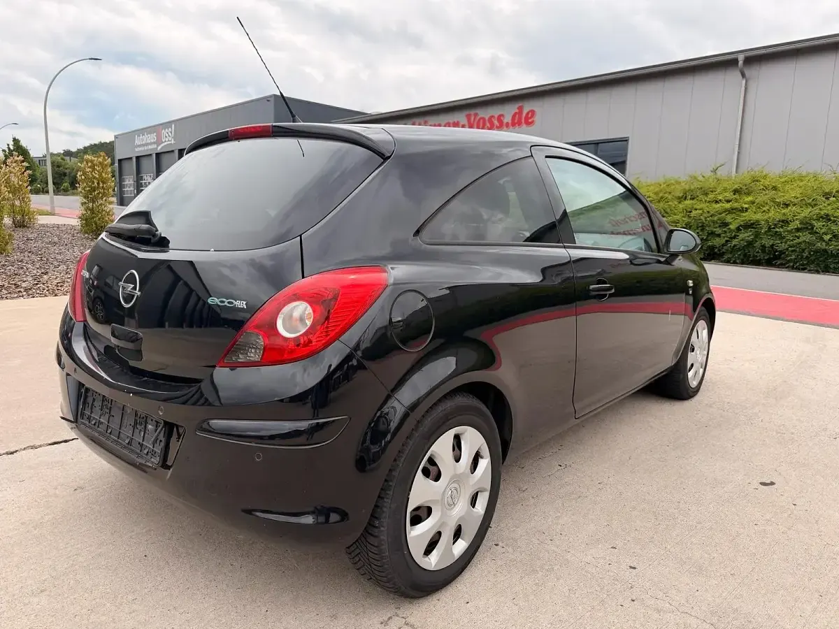 Gebraucht Opel Corsa 90 PS (66 kW) 2010 Schwarz Kleinwagen