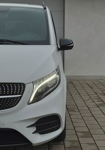 Weiß Gebraucht 2021 Mercedes V300 AMG Van / Kleinbus | 64.999 € (Etwas zu teuer) - Bild 1/4