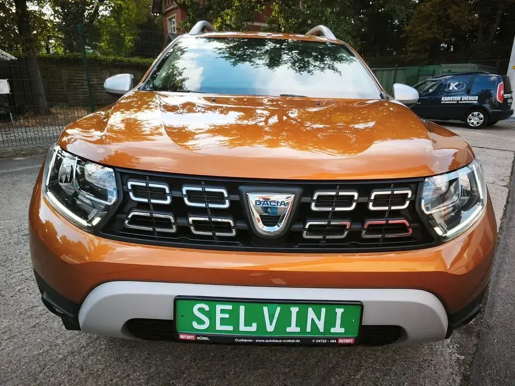 Gebraucht Dacia Duster Comfort 101 PS (74 kW) 2021 Orange SUV