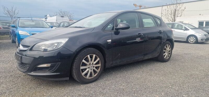 Schwarz Gebraucht 2013 Opel Astra Active Limousine | 4.490 € (Superpreis) - Bild 1/4
