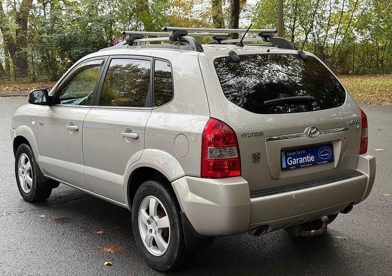Gebraucht Hyundai Tucson GLS 175 PS (128 kW) 2006 Silber SUV