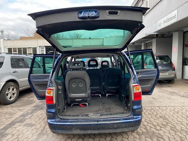 Gebraucht Ford Galaxy 116 PS (85 kW) 2005 Blau Van / Kleinbus