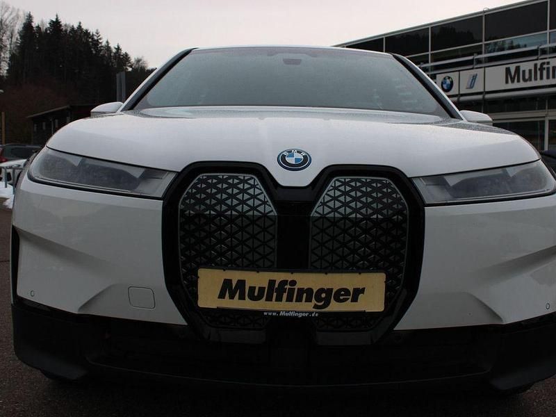 Gebraucht BMW iX 239 kW (326 PS) 2022 Weiß SUV