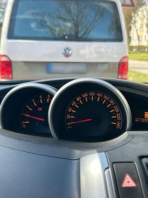 Gebraucht Toyota Verso 147 PS (108 kW) 2010 Rot Van / Kleinbus