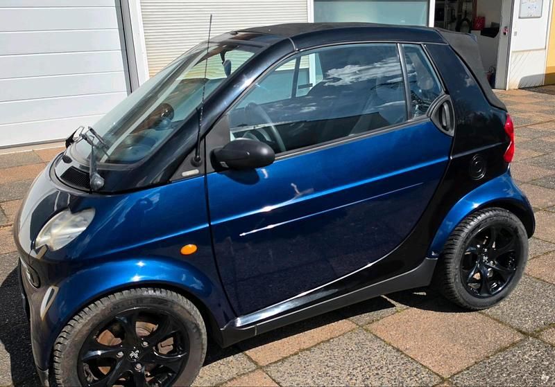 Gebraucht Smart ForTwo Cabrio 61 PS (44 kW) 2004 Blau Cabrio
