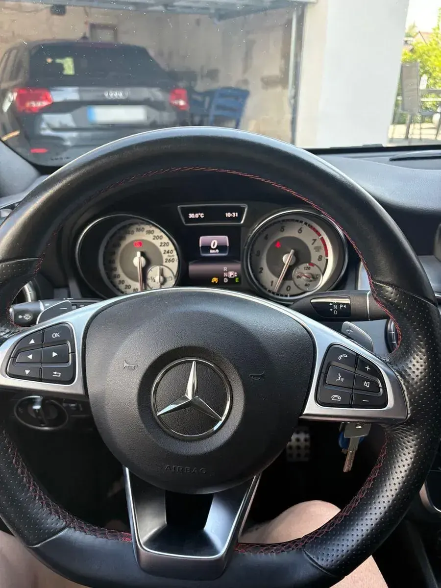 Gebraucht Mercedes CLA200 Shooting Brake AMG line 156 PS (114 kW) 2016 Schwarz Kombi