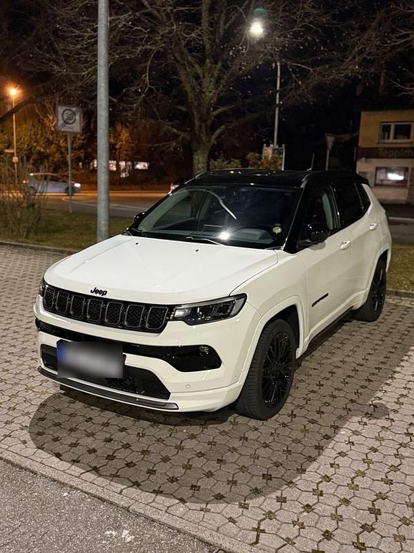 Gebraucht Jeep Compass 241 PS (177 kW) 2022 Weiß SUV