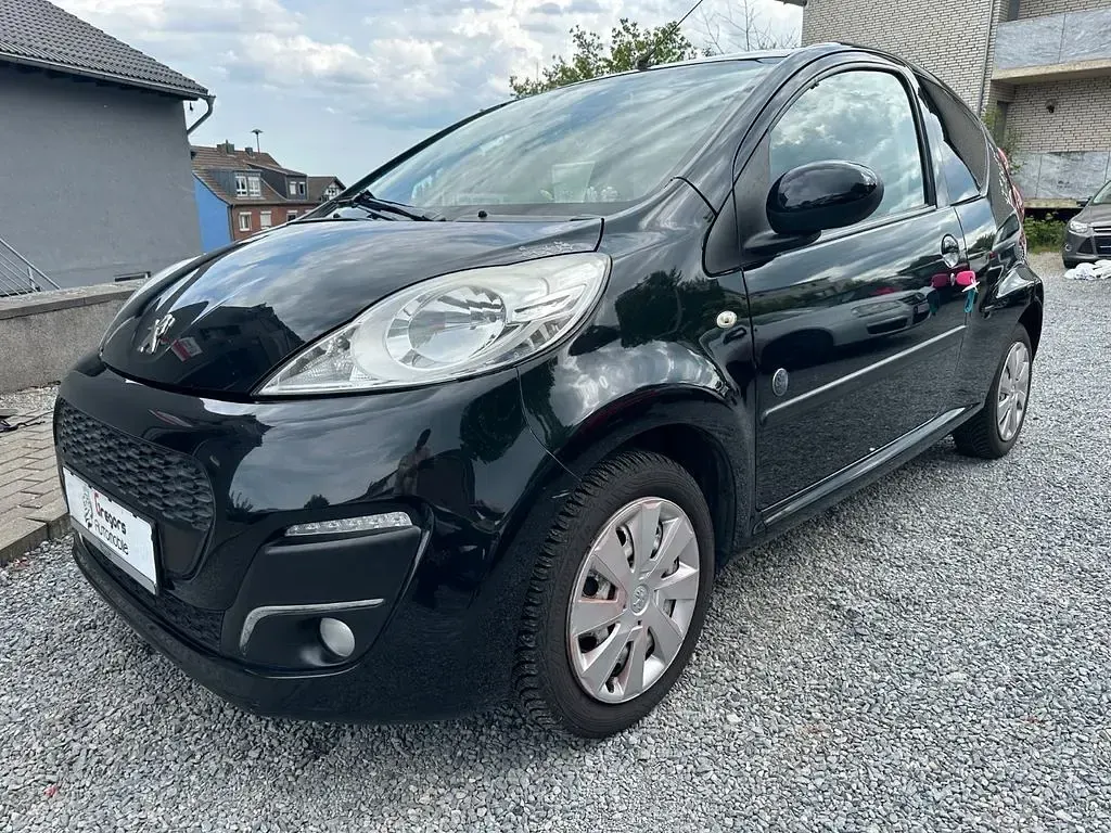 Gebraucht Peugeot 107 Envy 68 PS (50 kW) 2012 Schwarz Kleinwagen
