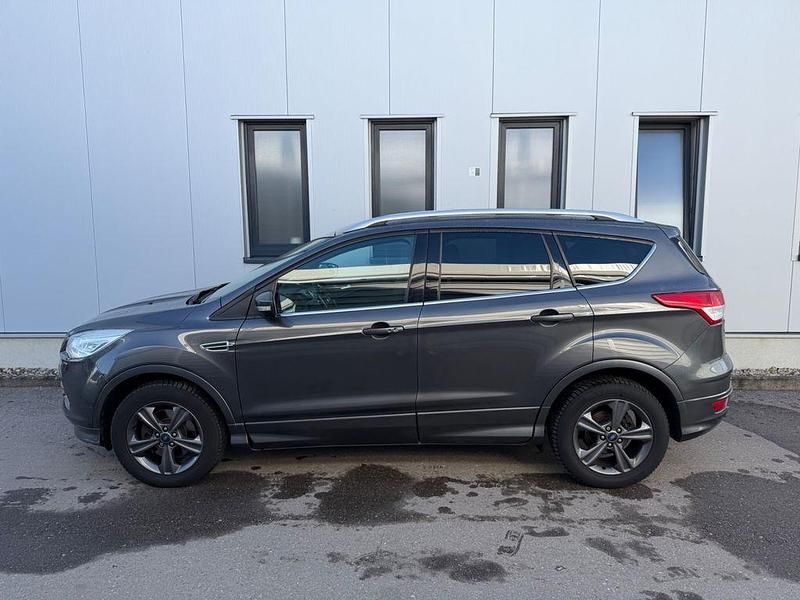 Gebraucht Ford Kuga 179 PS (131 kW) 2015 Grau SUV