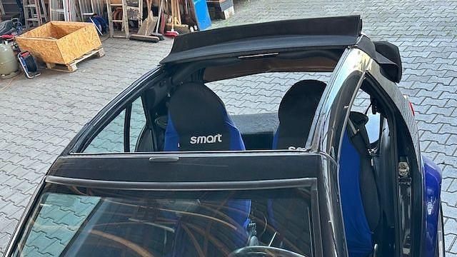 Gebraucht Smart ForTwo Cabrio Pure 41 PS (30 kW) 2001 Blau Cabrio