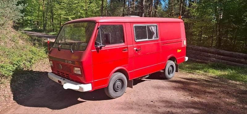 Second-hand VW LT 75 CP (55 kW) 1989 Roșu Monovolum