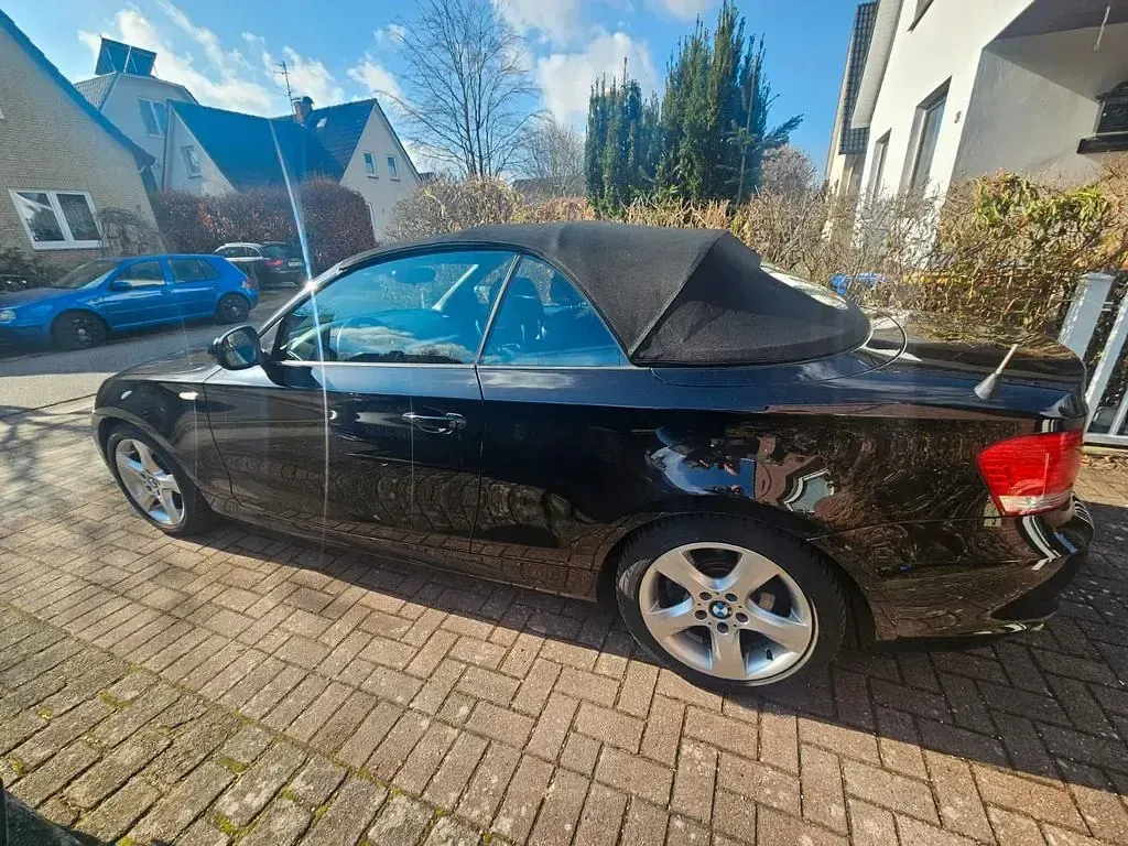 Gebraucht BMW 118 Cabriolet 143 PS (105 kW) 2010 Schwarz Cabrio