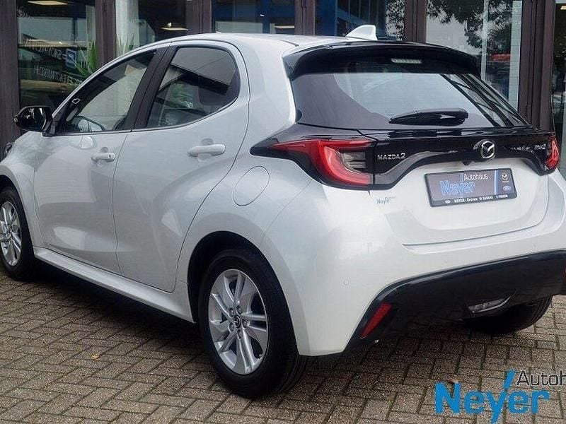 Gebraucht Mazda 2 116 PS (85 kW) 2023 Northern white pearl Kleinwagen