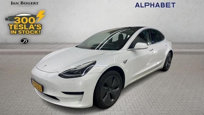 Weiß Gebraucht 2020 Tesla Model 3 Standard Range Limousine | 17.900 € (Fairer Preis) - Bild 1/4