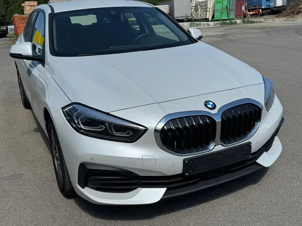Gebraucht BMW 118 Advantage 136 PS (100 kW) 2024 Weiß Limousine
