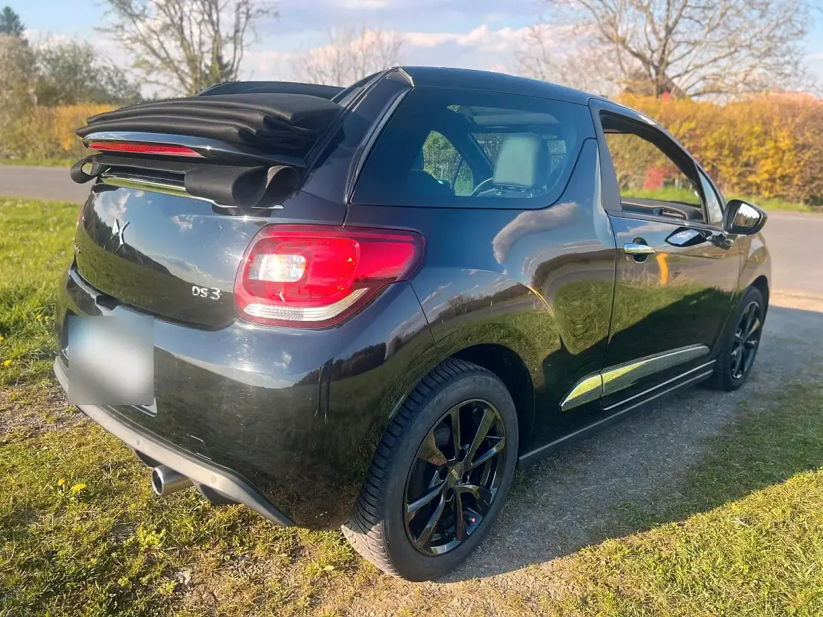 Gebraucht Citroën DS3 82 PS (60 kW) 2015 Schwarz Cabrio