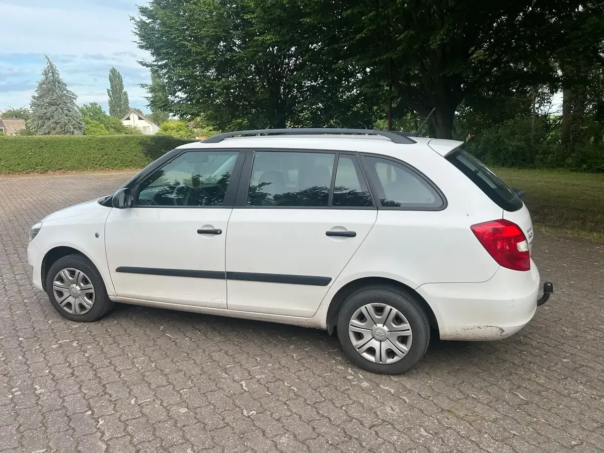 Gebraucht Skoda Fabia 90 PS (66 kW) 2013 Weiß Kombi