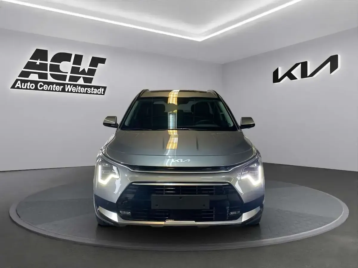 Neu Kia Niro Spirit 141 PS (103 kW) 2026 Interstellar grau SUV