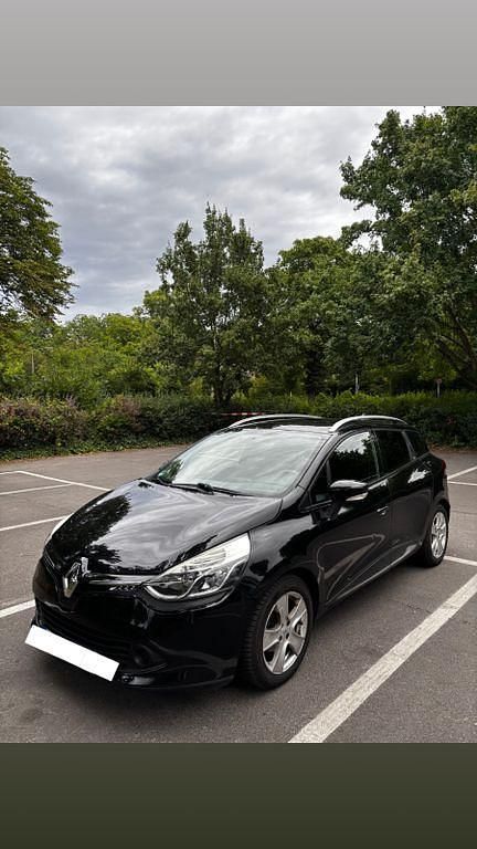 Schwarz Gebraucht 2015 Renault Clio IV Dynamique Limousine | 5.000 € (Fairer Preis) - Bild 1/4