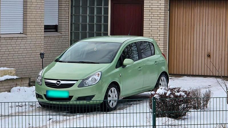 Gebraucht Opel Corsa 101 PS (74 kW) 2010 Grün Kleinwagen
