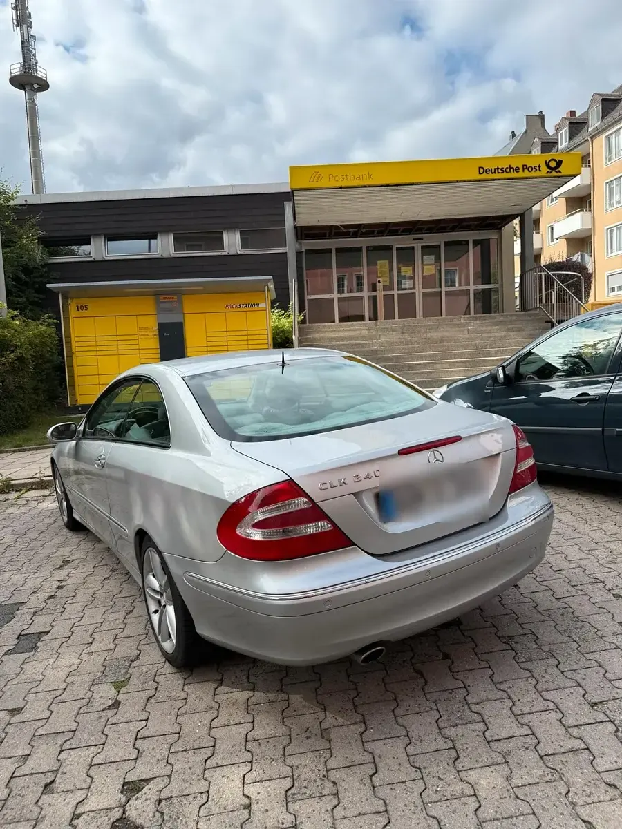 Gebraucht Mercedes CLK240 170 PS (125 kW) 2004 Silber Coupé