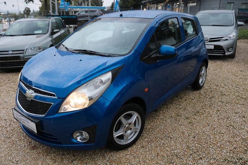 Blau Gebraucht 2010 Chevrolet Spark LS Kleinwagen | 2.990 € (Fairer Preis) - Bild 1/4