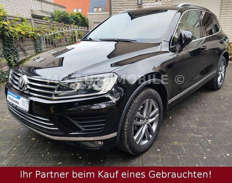 Schwarz Gebraucht 2017 VW Touareg Exclusive SUV | 26.999 € (Etwas zu teuer) - Bild 1/4