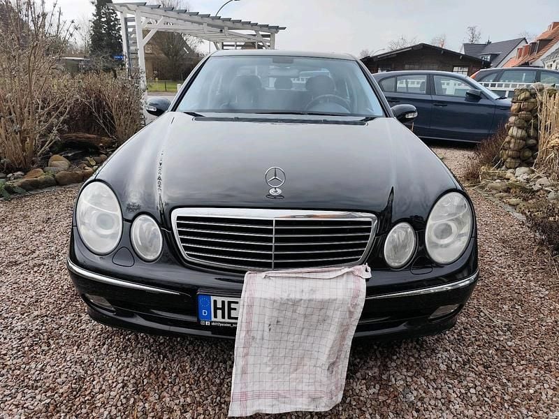 Gebraucht Mercedes E500 306 PS (225 kW) 2003 Andere farben Limousine