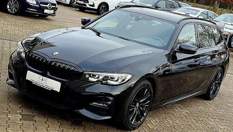 Gebraucht BMW 318 M Sport 156 PS (114 kW) 2020 Schwarz Kombi