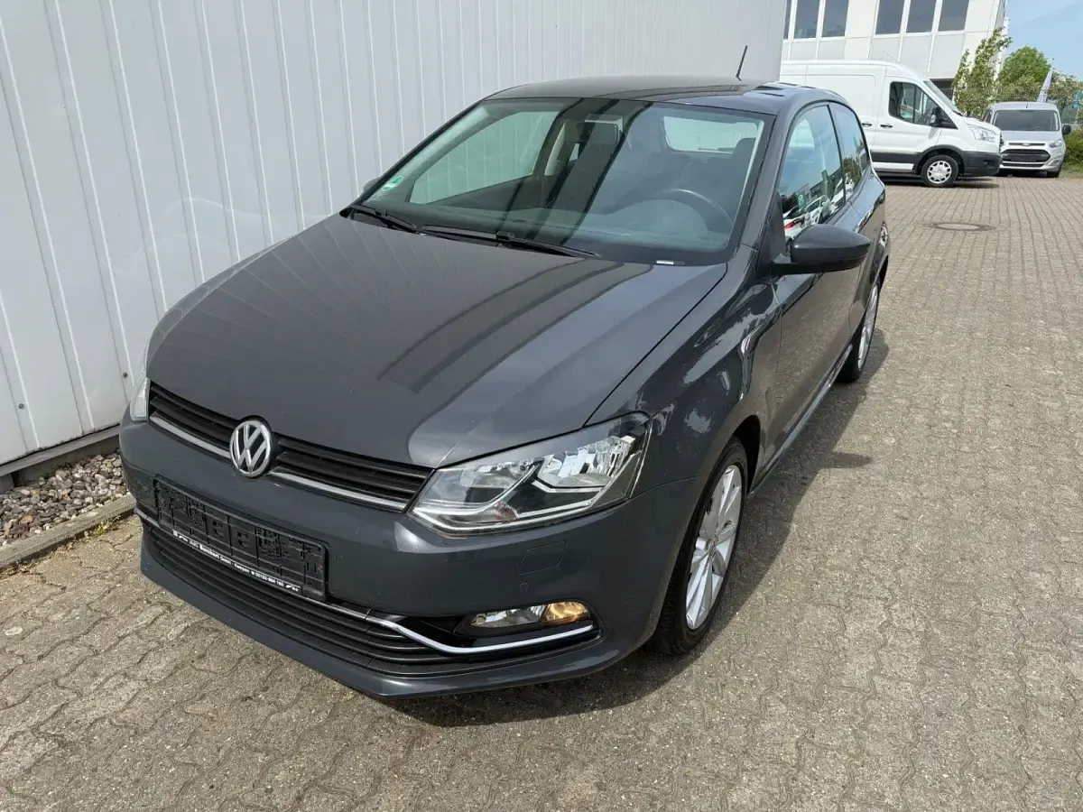 Gebraucht VW Polo Highline 90 PS (66 kW) 2017 Grau Kleinwagen