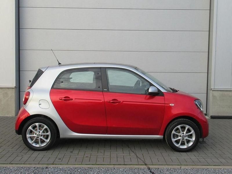 Gebraucht Smart ForFour Passion 71 PS (52 kW) 2019 Rot Kleinwagen