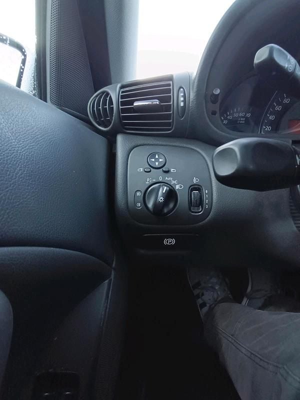 Gebraucht Mercedes C180 143 PS (105 kW) 2004 Coupé