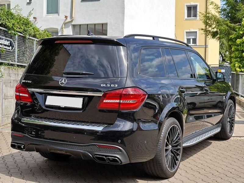 Gebraucht Mercedes GLS63 AMG AMG 585 PS (430 kW) 2018 Obsidianschwarz  metalliclack SUV
