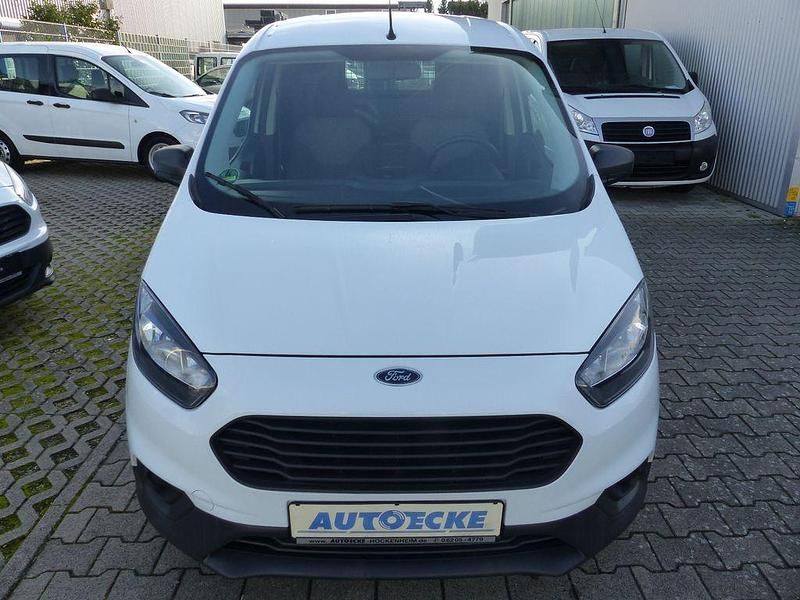 Gebraucht Ford Transit 101 PS (74 kW) 2020 Weiß Van / Kleinbus