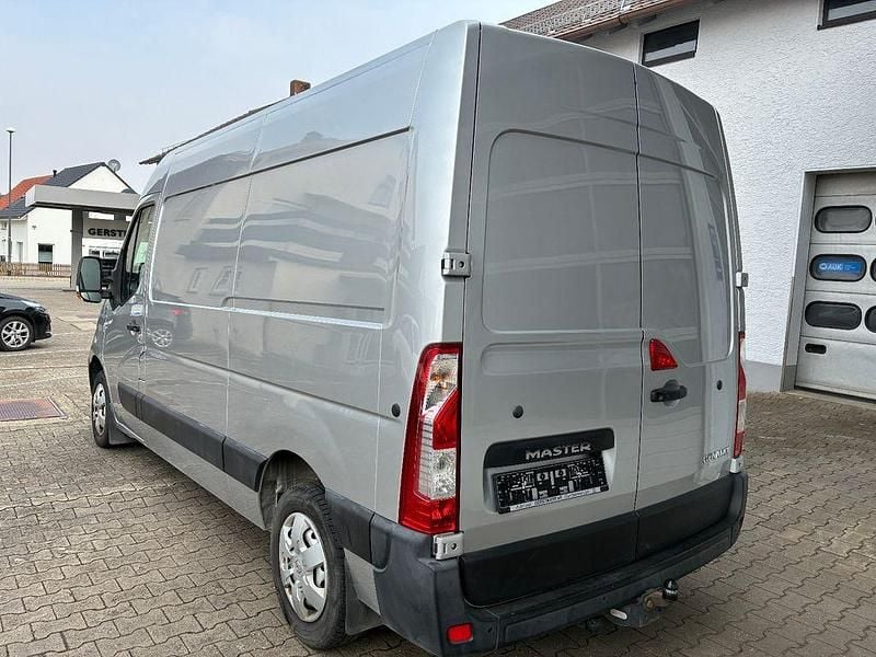Gebraucht Renault Master 163 PS (119 kW) 2015 Silber Van