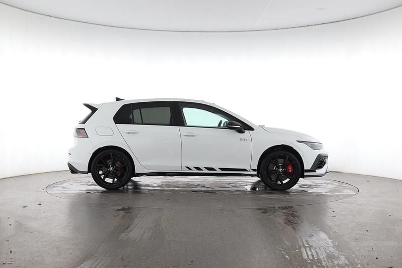 Gebraucht VW Golf VIII GTI 300 PS (220 kW) 2026 Pure white Limousine