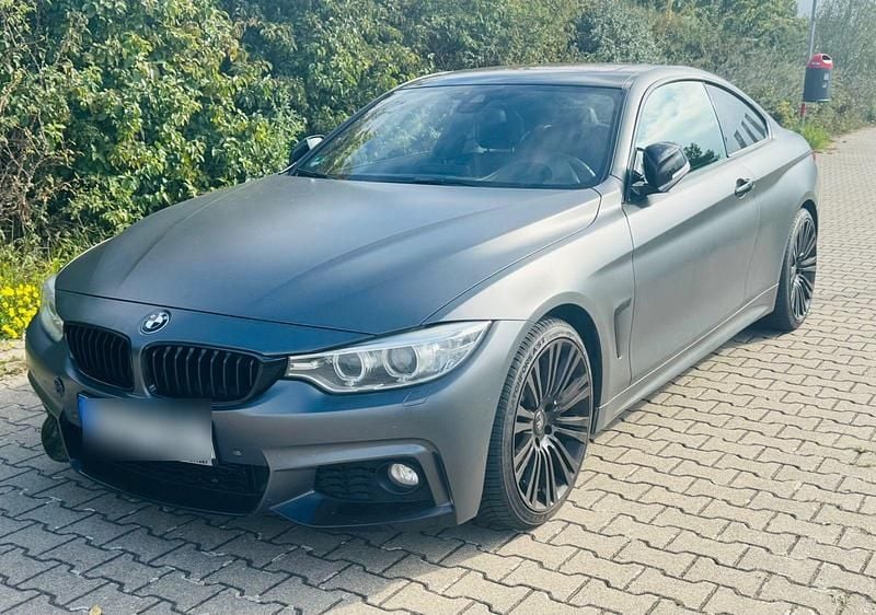 Grau Gebraucht 2015 BMW 425 M Sport Coupé | 17.790 € (Guter Preis) - Bild 1/4