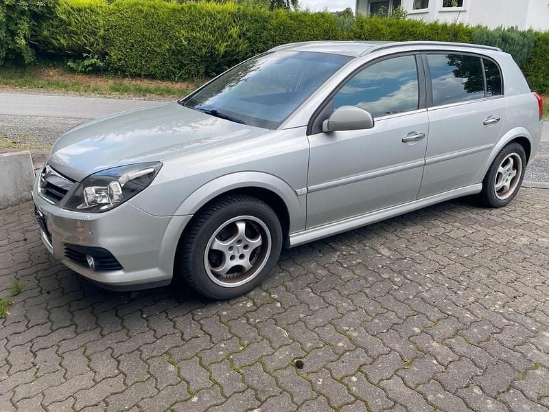Gebraucht Opel Signum 156 PS (114 kW) 2005 Silber Kleinwagen