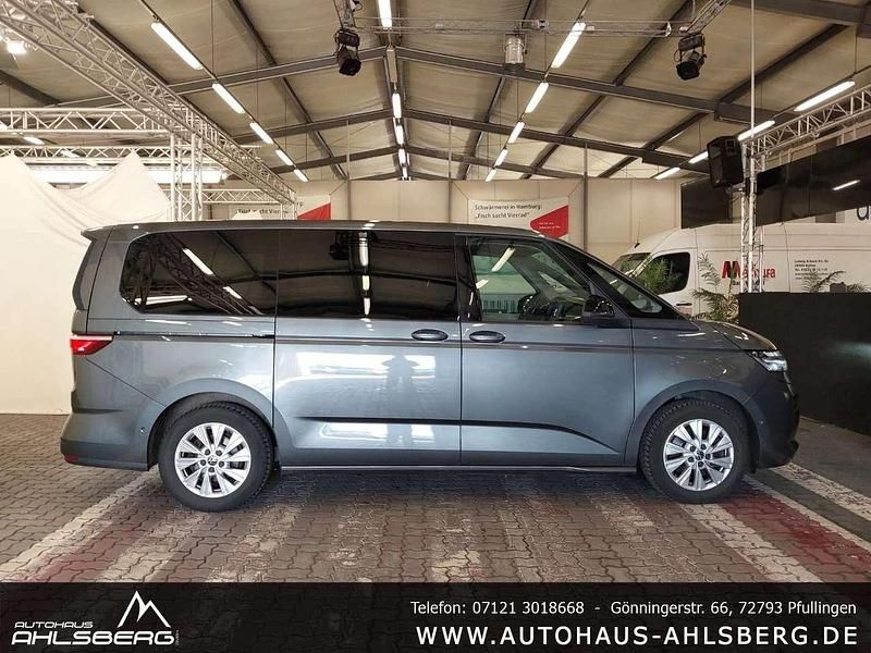 Gebraucht VW Multivan Life 204 PS (150 kW) 2023 Indiumgrau Van