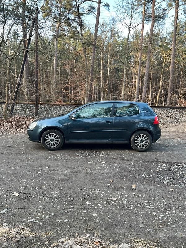 Gebraucht VW Golf V 80 PS (58 kW) 2007 Blau Kleinwagen