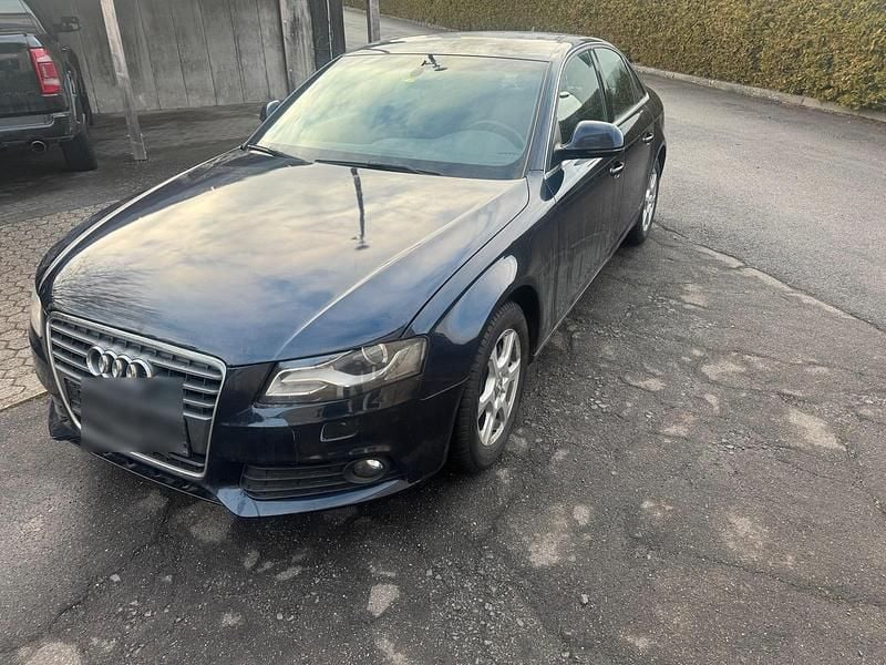 Blau Gebraucht 2009 Audi A4 Limousine | 2.799 € (Superpreis) - Bild 1/4