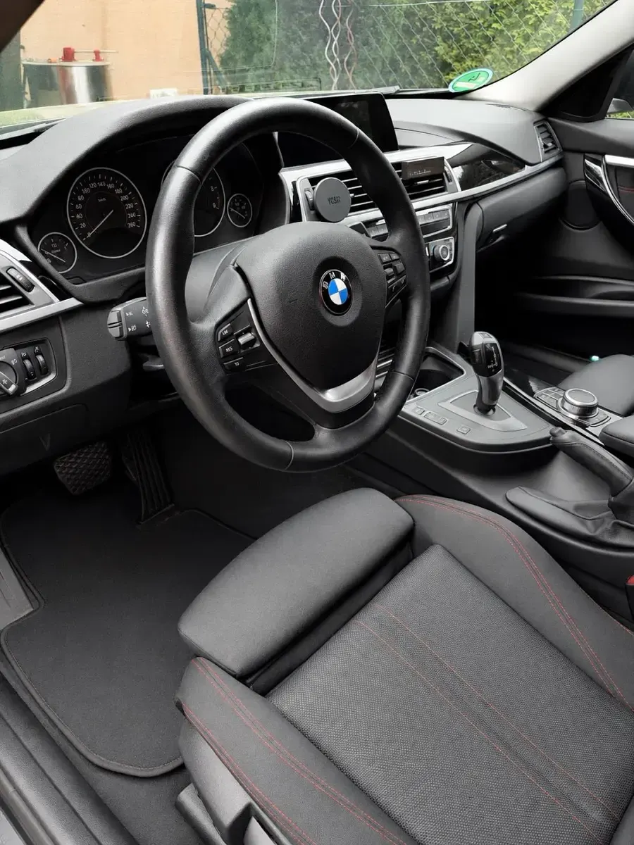 Gebraucht BMW 318 150 PS (110 kW) 2018 Schwarz Kombi