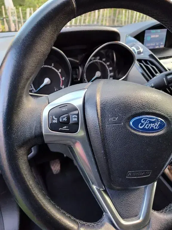Gebraucht Ford B-MAX Titanium 125 PS (91 kW) 2015 Grau Van / Kleinbus